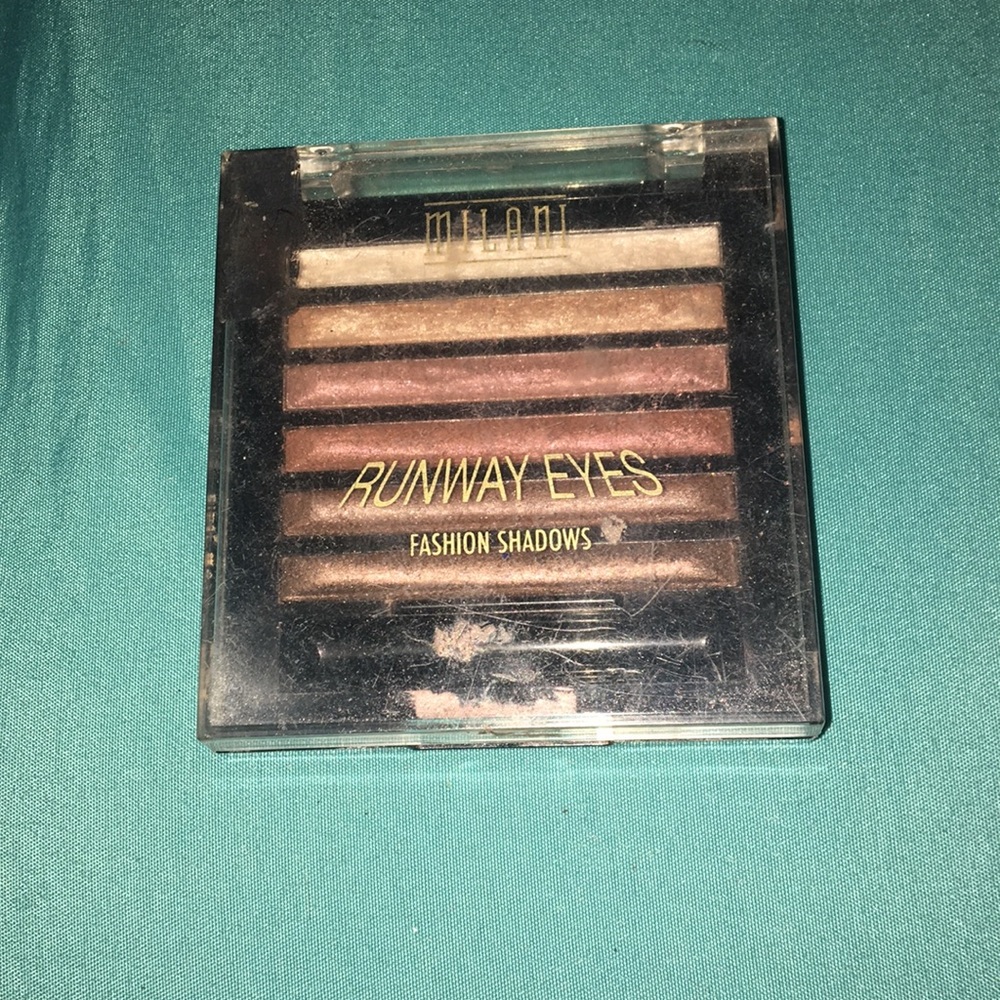 Eyeshadow - Picture 2 of 2